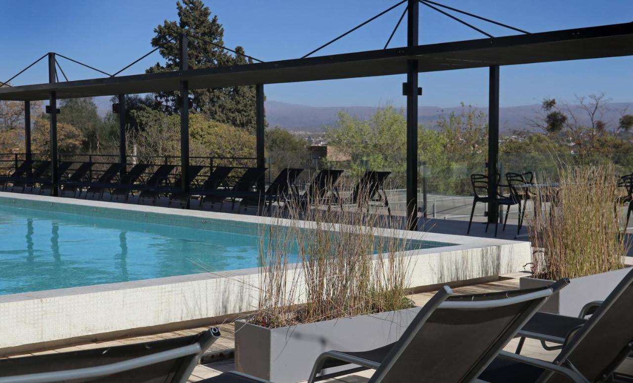 Pinares Panorama Suites, Spa & Convention Center ヴィラ・カルロス・パス エクステリア 写真
